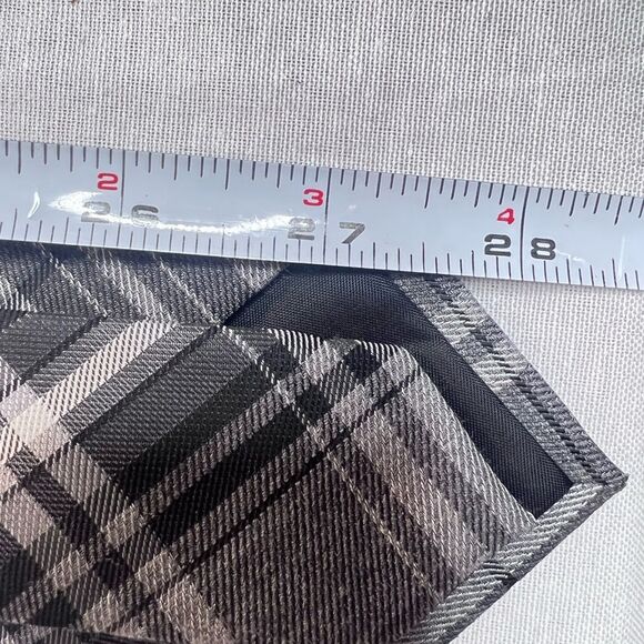 Van Heusen Men’s Classic Black/white/Gray Plaid Tie Office Preppy Corpcore - Picture 7 of 9